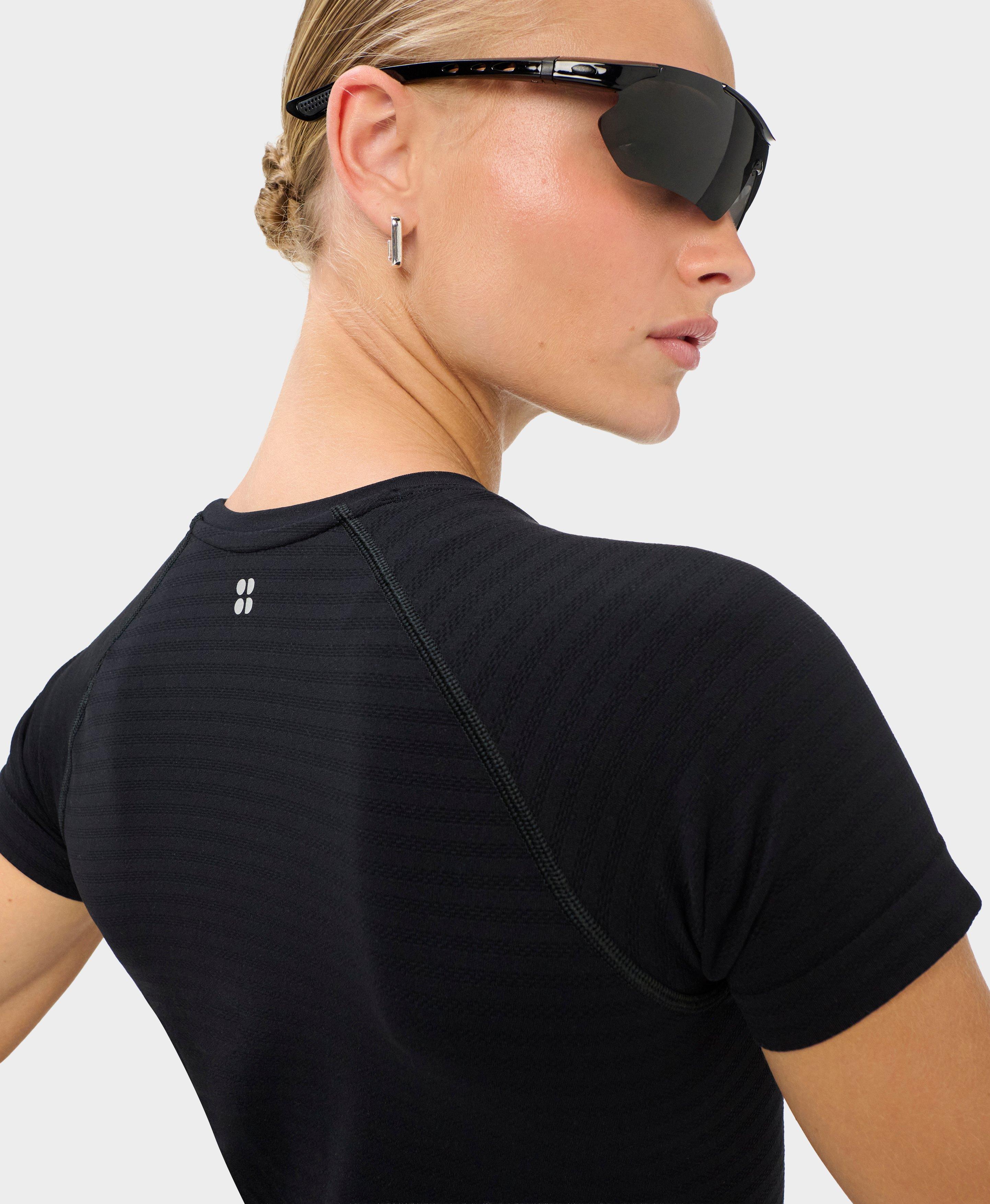 Athlete Textured Stripe Tee - Black