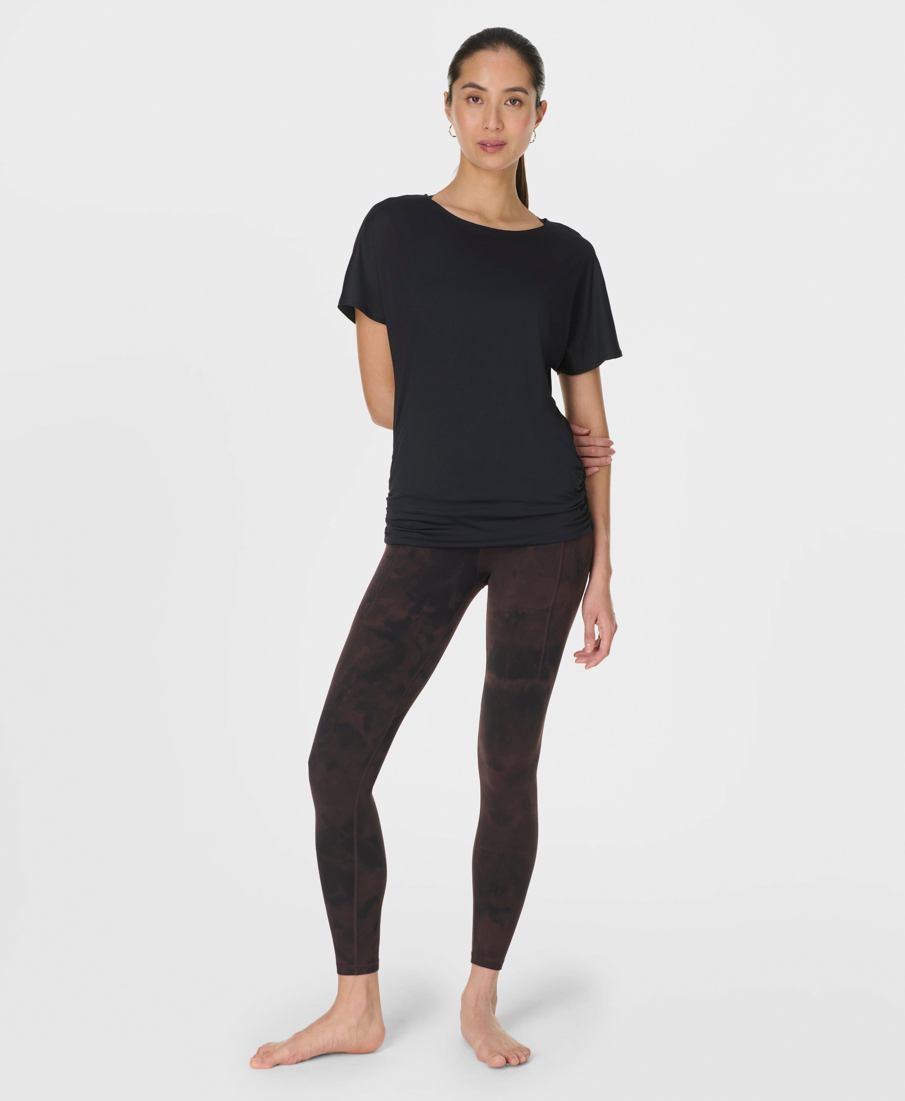 Unwind Cooling Yoga Tee - Black