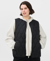 On The Move Vest - Black