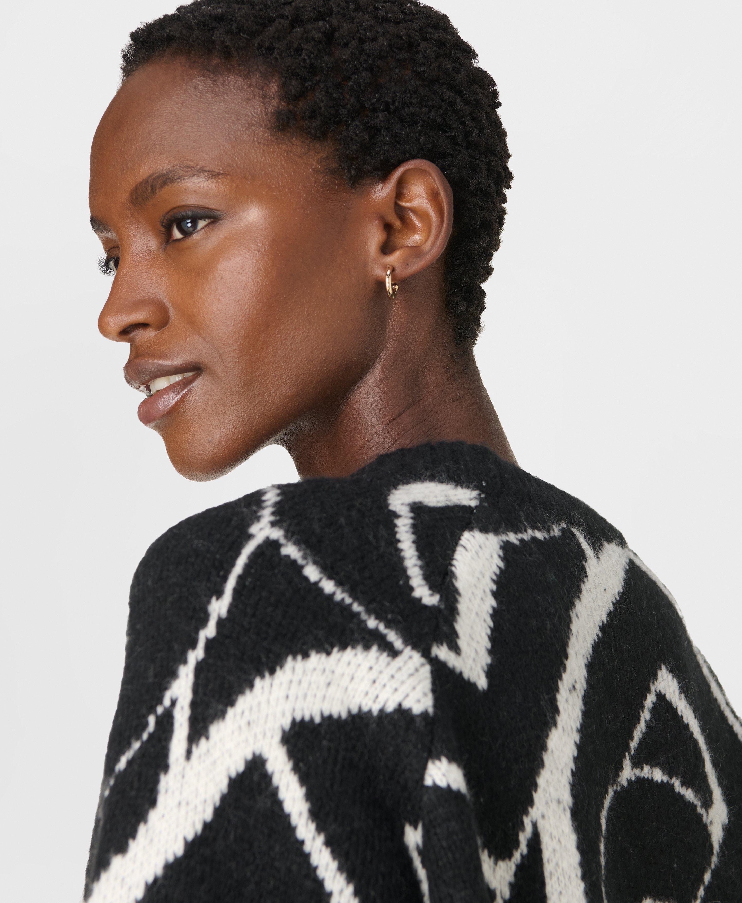 SB Chain Jacquard Sweater - Black Studio White